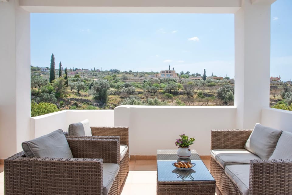 Patio, Day, Natural landscape, View (from property/room), Balcony/Terrace, Living room, Seating area