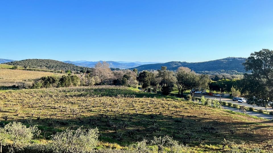 Nearby landmark, Day, Natural landscape, Balcony/Terrace, Balcony/Terrace, Mountain view