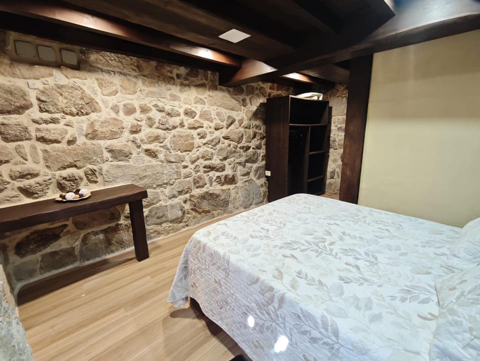 CASERIO RECTORAL DESTERIZ Country House in Galicia