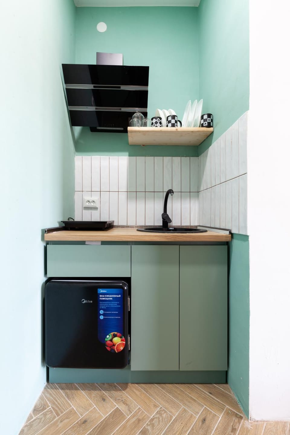 Coffee/tea facilities, Kitchen or kitchenette, kitchen