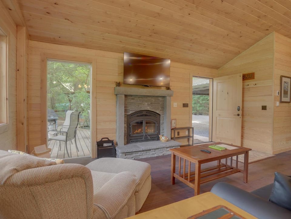 River View Cabin - Meredith Lodging Cabin in Welches