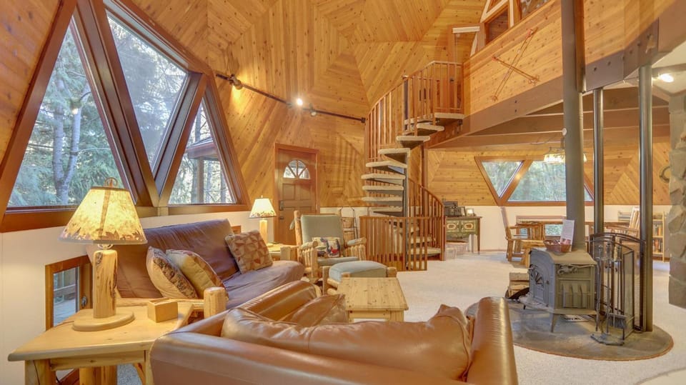 Cedar Creek Hideaway - Meredith Lodging House in Welches