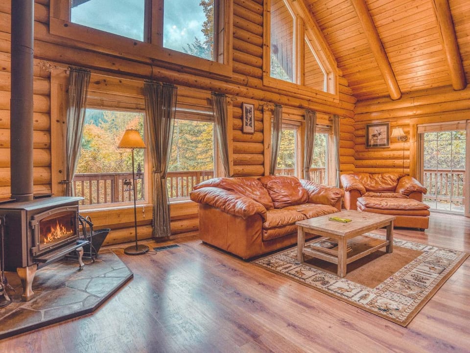 Forest View Lodge - Meredith Lodging House in Welches