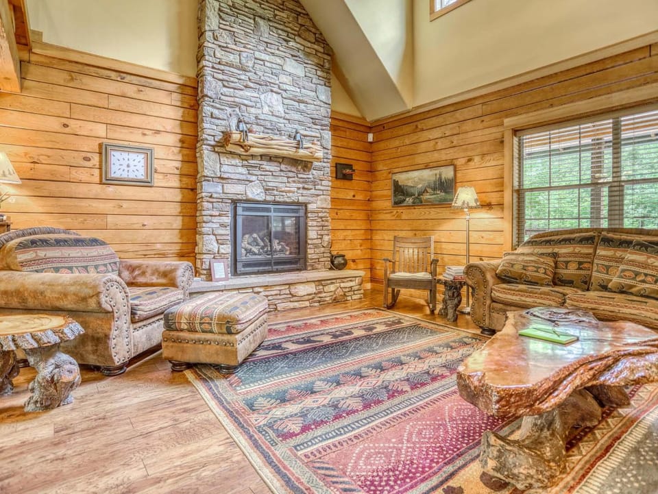 Zigzag Mountain Lodge - Meredith Lodging House in Mount Hood Village