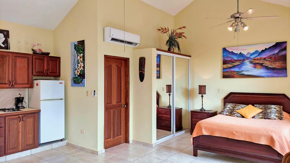 Photo of the whole room, air conditioner