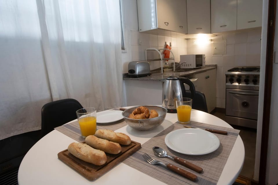 Kitchen or kitchenette, Food, Breakfast, minibar, pet friendly, toaster