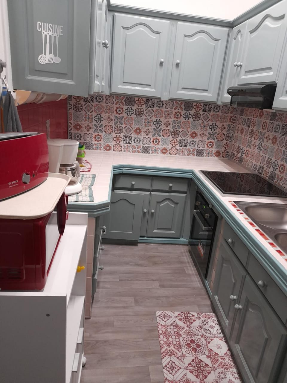 Kitchen or kitchenette, stove
