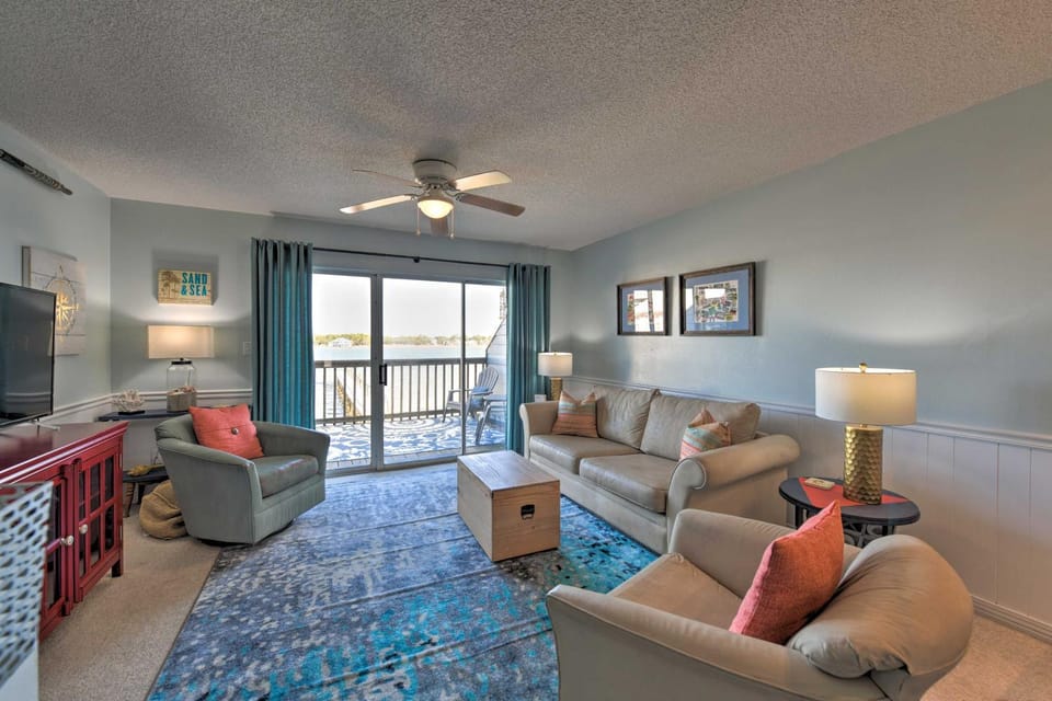 Stylish Gulf Shores Getaway w/ Dock Access! House in West Beach