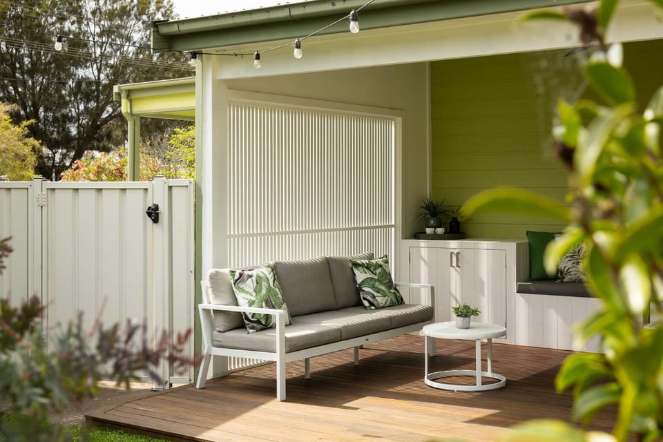 Golden Sands Pet Friendly 2 Mins Walk to Beach House in Culburra Beach