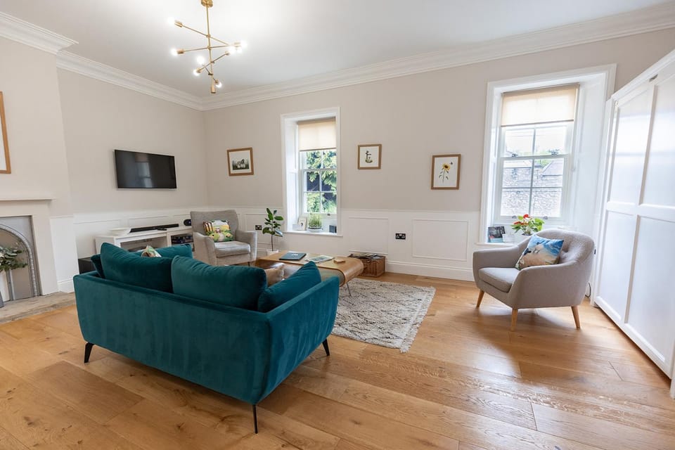 SWALEDALE, OLD SCHOOL ROOMS - Luxury Apartment in Richmond, North Yorkshire Apartment in England