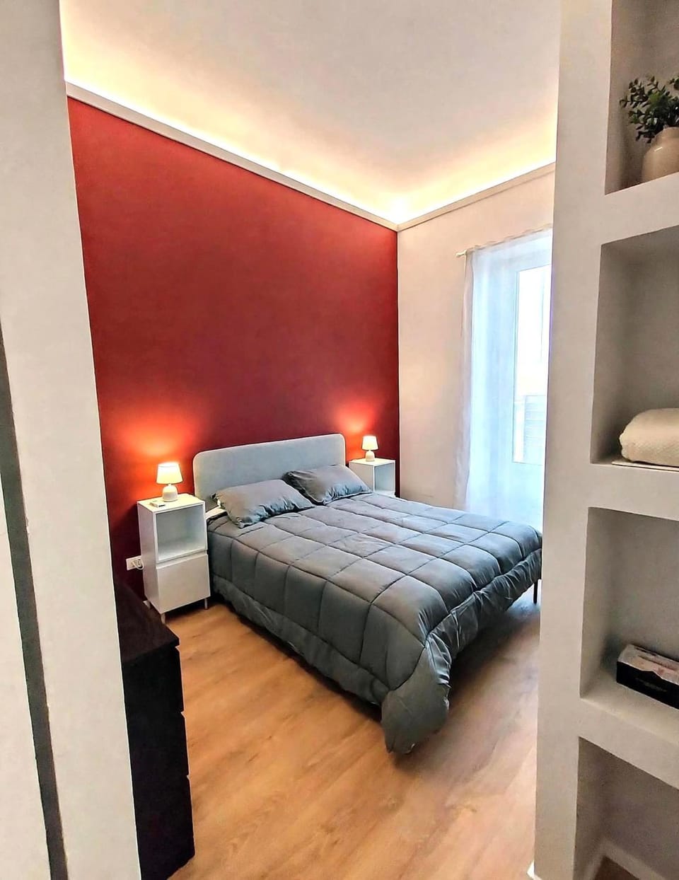 Bed, Photo of the whole room, Bedroom