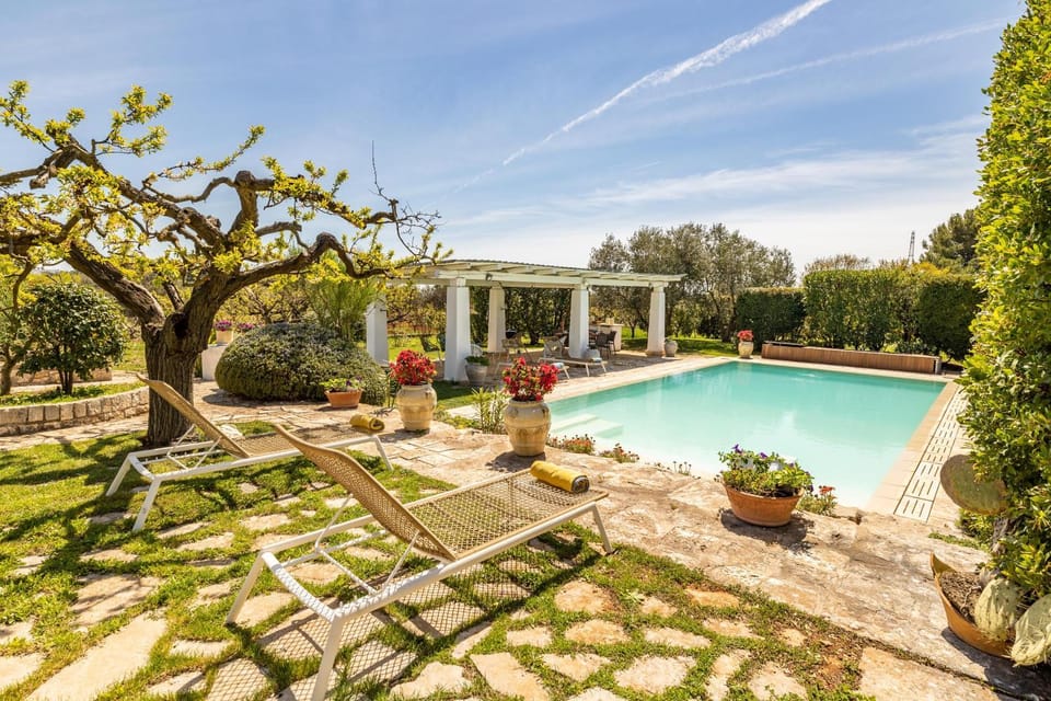 Trullo Patricia Pool Villa in Province of Taranto