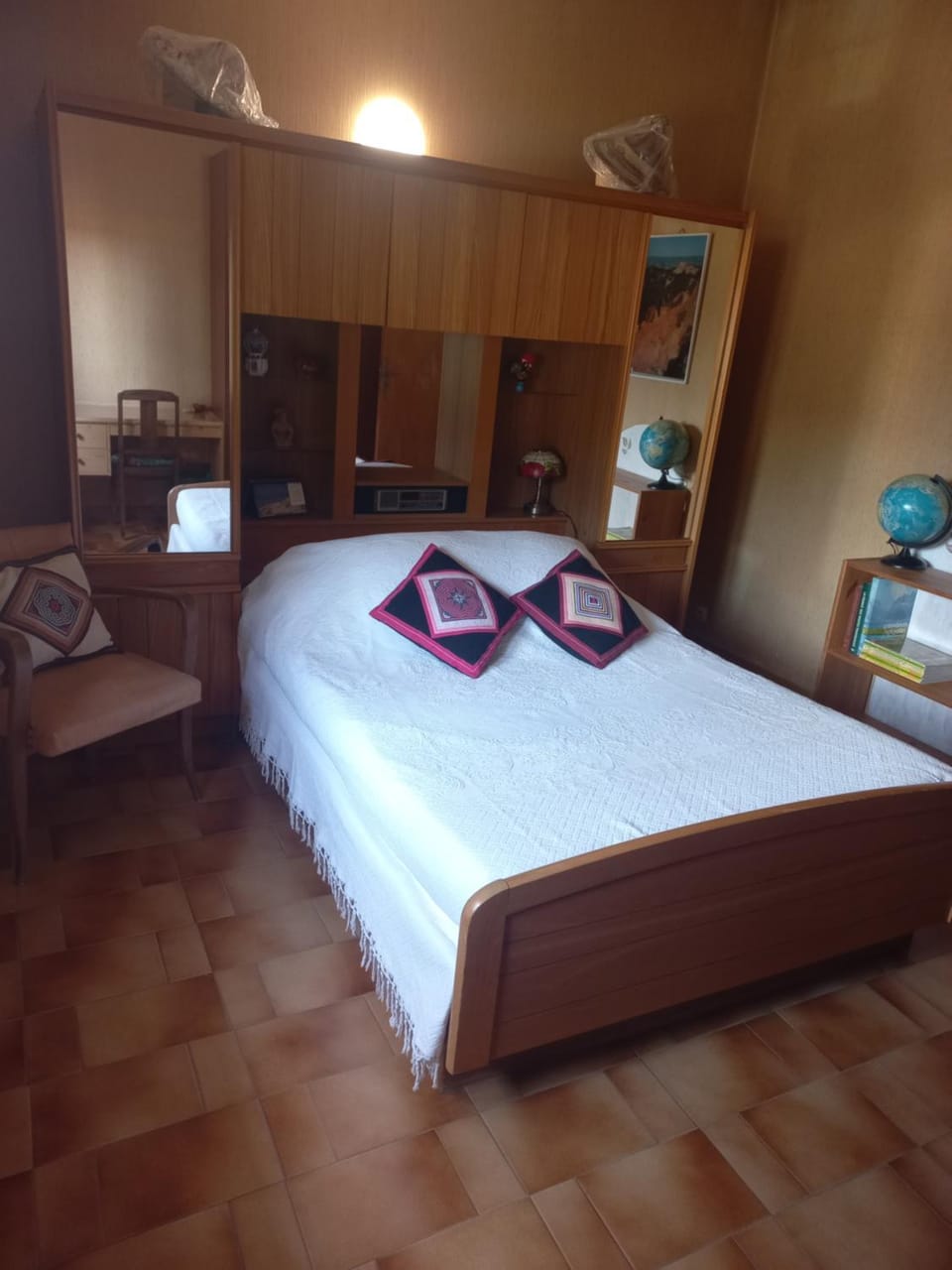 Photo of the whole room