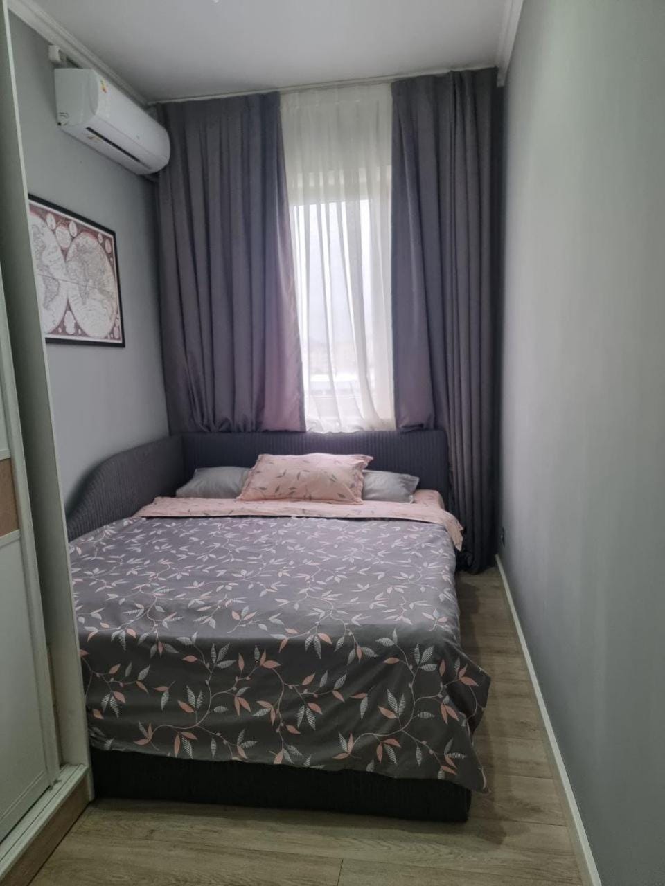 Bed, Bedroom, air conditioner