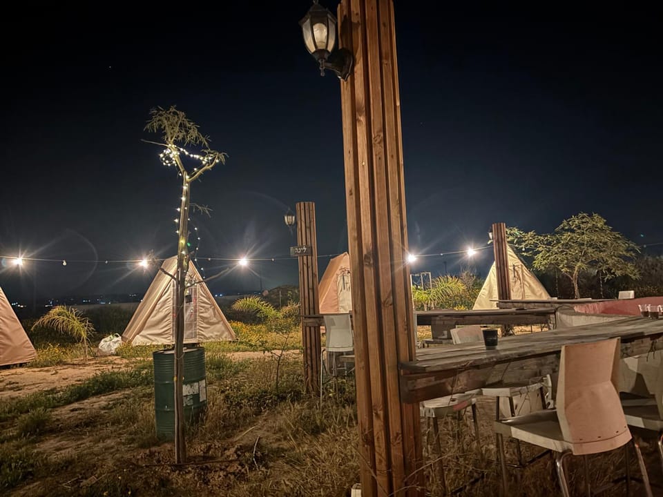 חאן הכנסת אורחים B''H village שומר שבת Campground/ 
RV Resort in South District