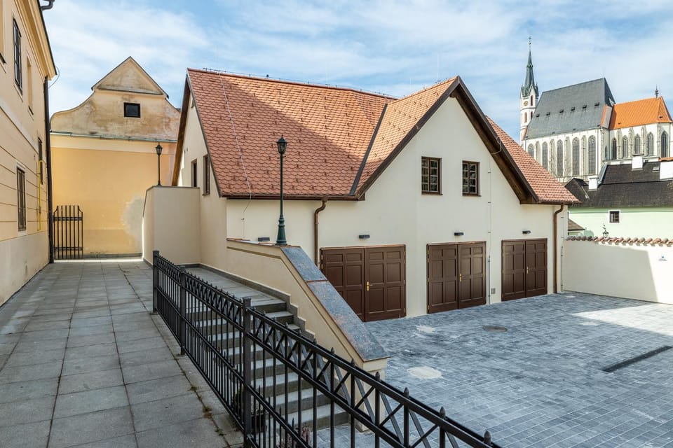 Property building, Parking