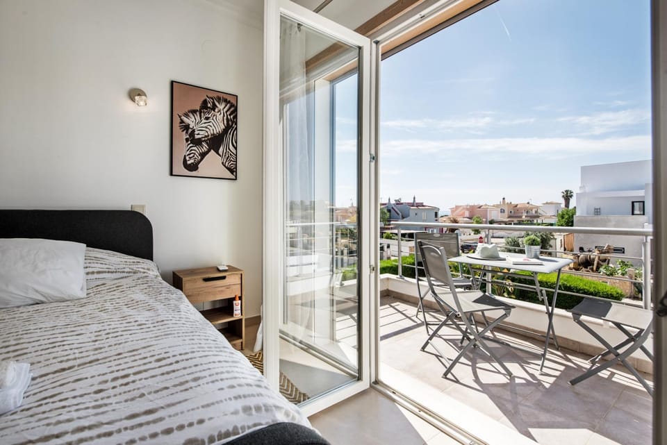 Casa Jacadi Luxury Villa, Private Pool, Rooftop terrace with sea View! House in Porches