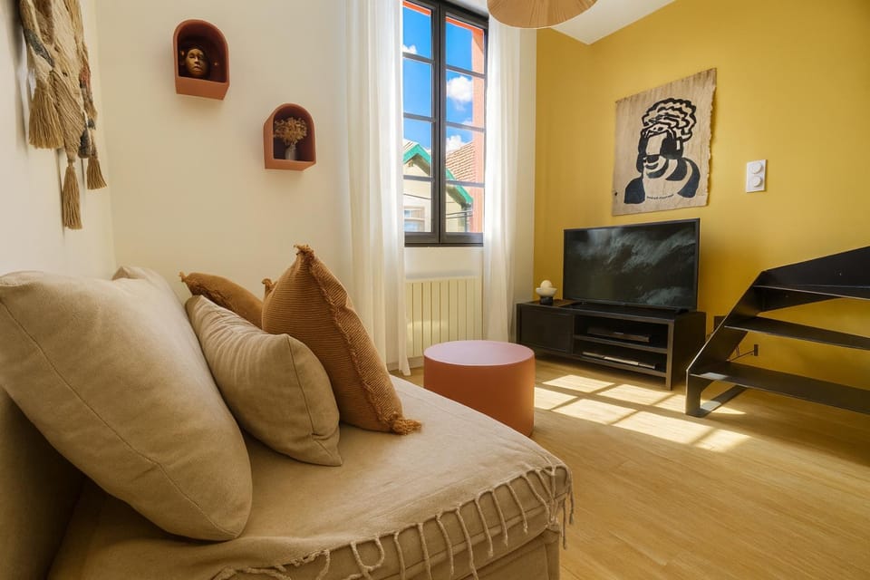 Communal lounge/ TV room, TV and multimedia