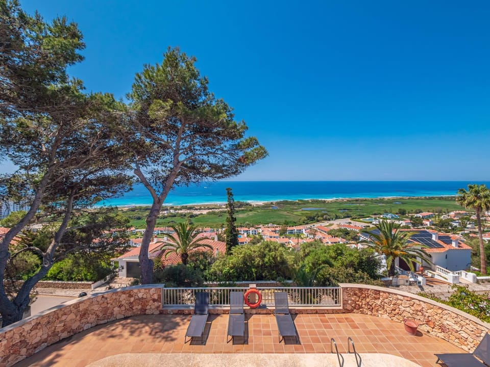 Pool view, Sea view