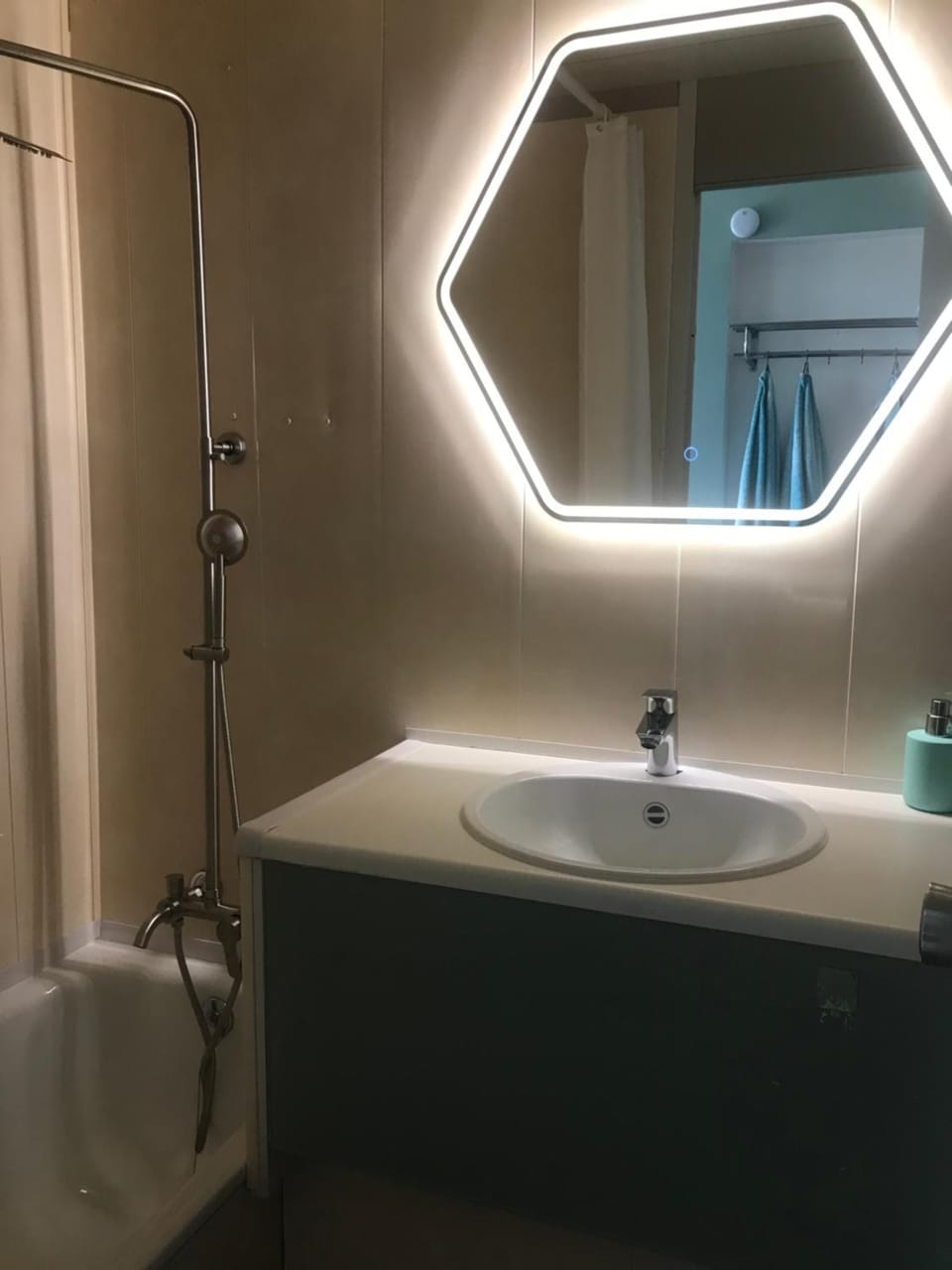 Studio Bee Home Apartment in Bredene