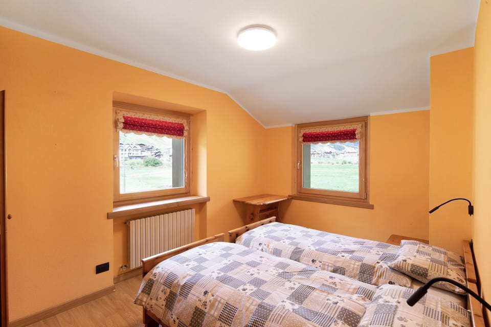 Living room, Bedroom