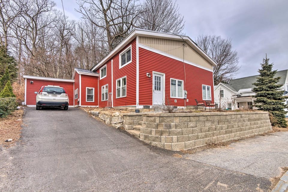 Historic Meredith Home: Walk to Town Center! House in Meredith