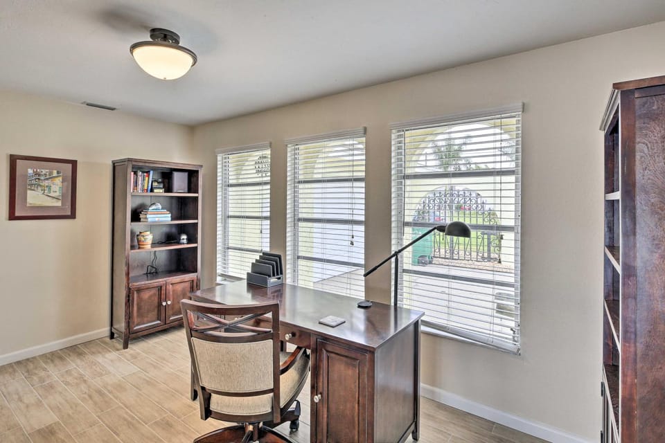 Canal-Front Cape Coral Family Home: Pets Welcome House in Cape Coral