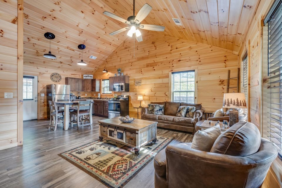 Paws in the Air House in Pigeon Forge