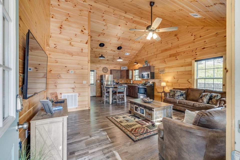 Paws in the Air House in Pigeon Forge