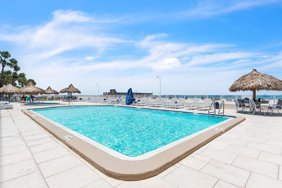 Sand Dollar 107 House in Redington Shores