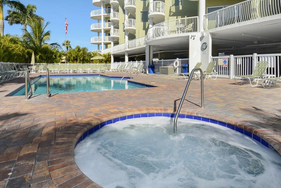 Crystal Palms 201 House in Treasure Island