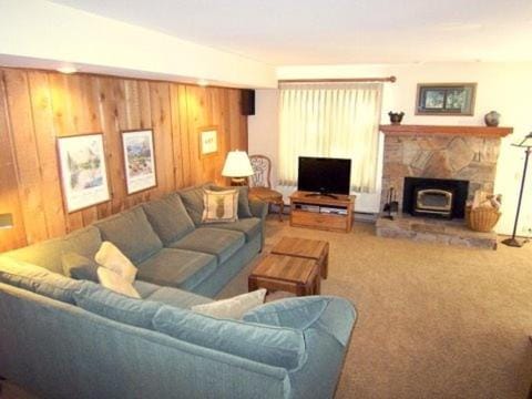 1 Bedroom Standard Condos Apartment in Mammoth Lakes