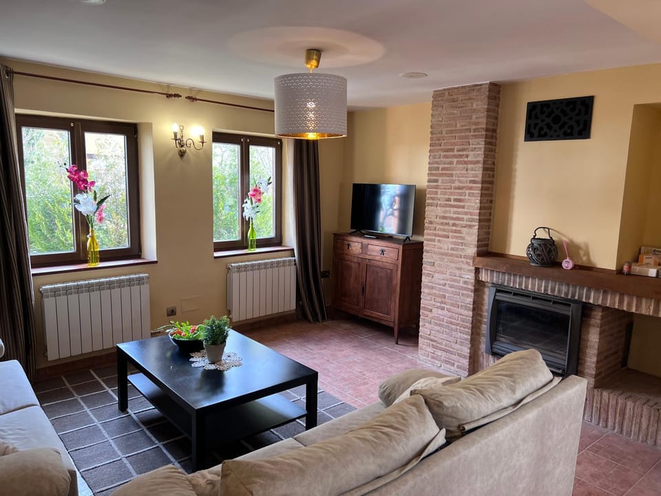 La Casina Del Rio House in Asturias