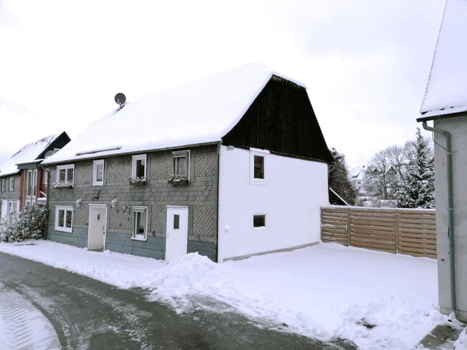 Property building, Winter