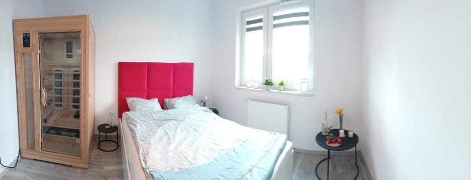 Sauna, Bedroom