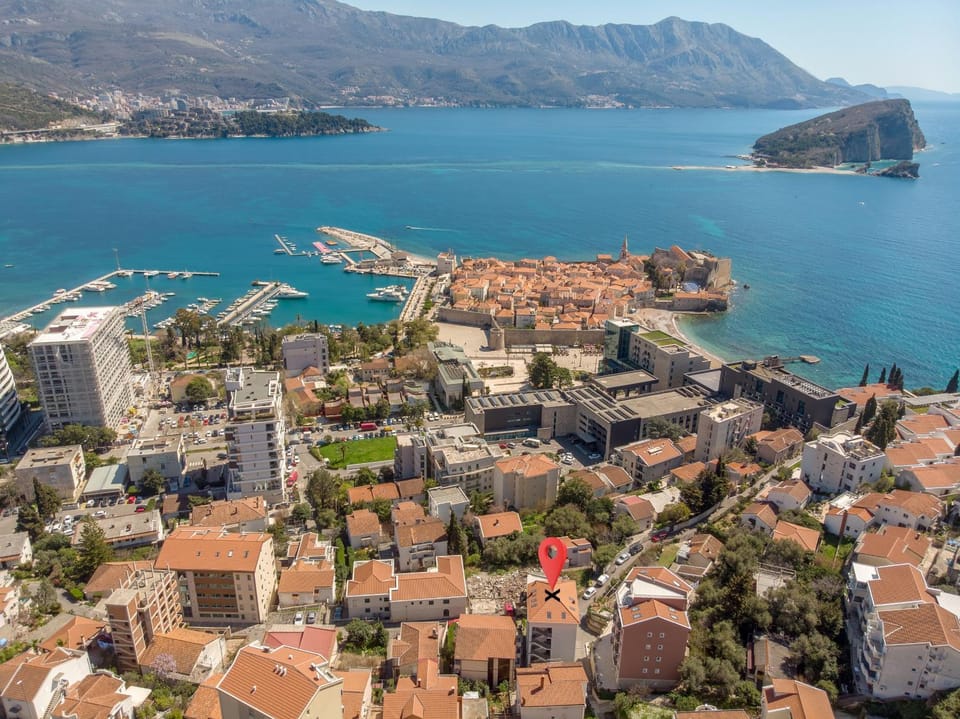 Bird's eye view, Sea view
