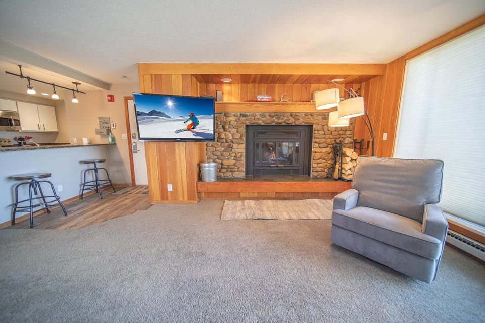 Pines 2161 by SummitCove Lodging House in Keystone
