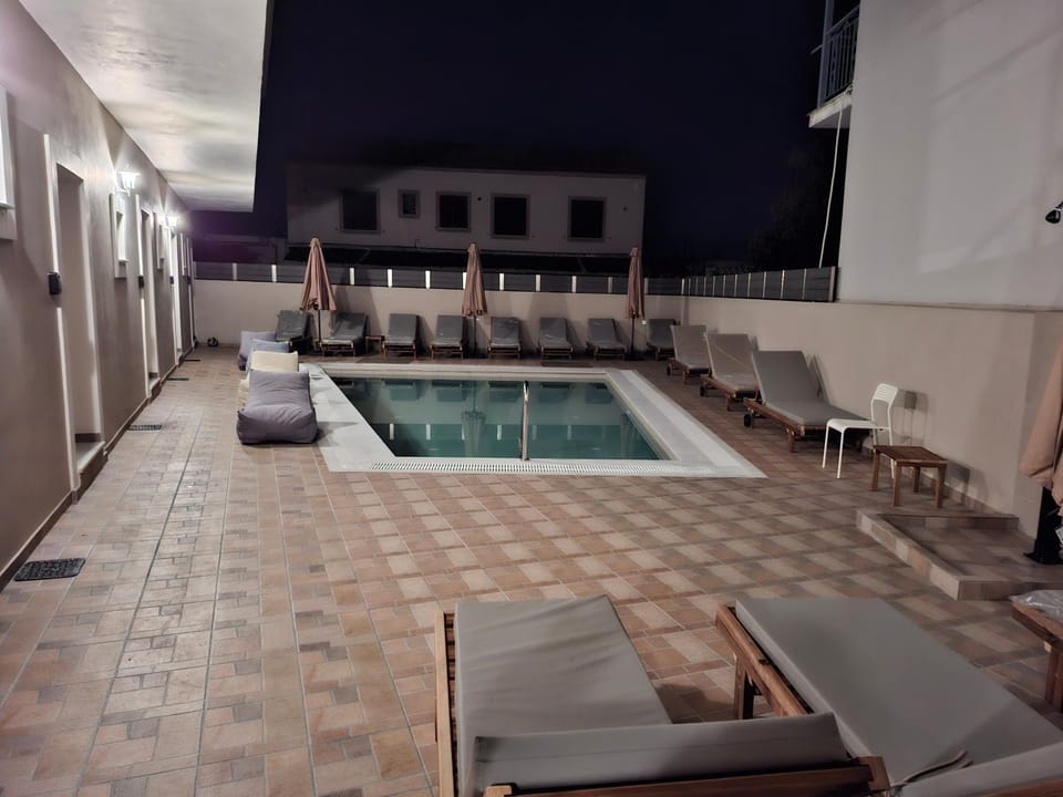 Pool view, Swimming pool, Swimming pool, sunbed