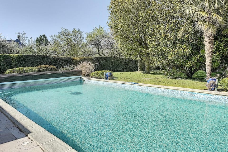 Maisons de Familles Vacation rental with pool spa and Mont-Saint-Michel Villa in Brittany