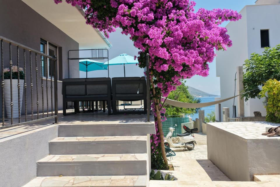 Villa Nevenka Apartment in Okrug Gornji