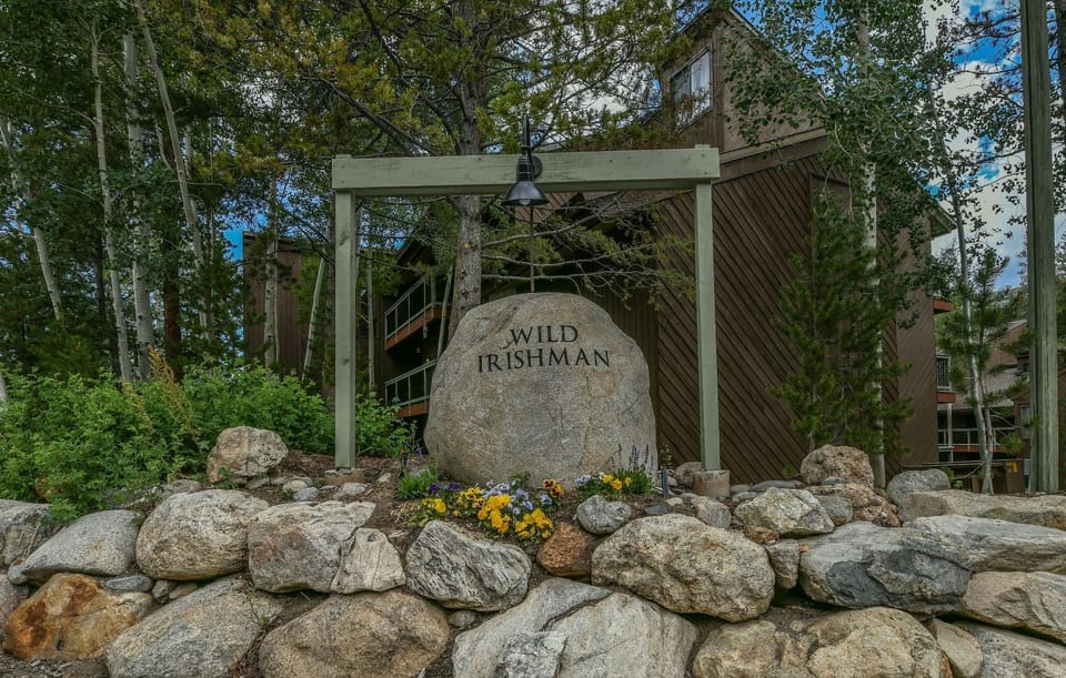 Wild Irishman 1032 with SummitCove Lodging in Colorado House in Keystone