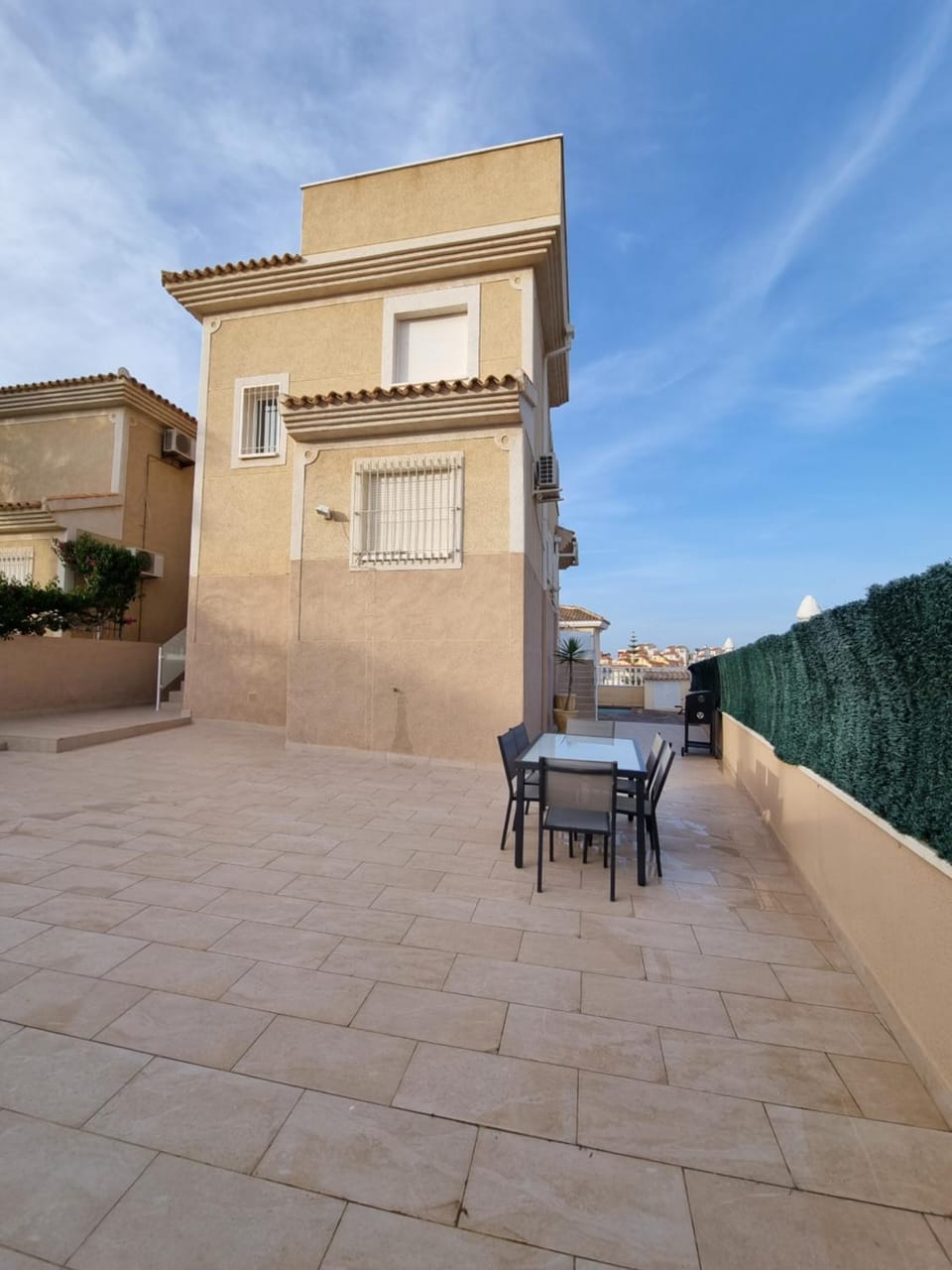 4 Bedroom Modern Villa Private Pool Villamartin Villa in Vega Baja del Segura