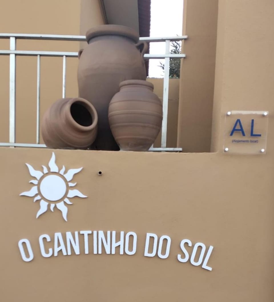 O Cantinho do Sol (Estúdio Chocolate) Apartment in Lisbon District