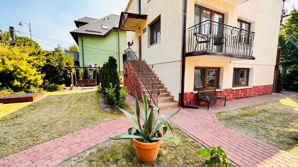 Property building, Garden, Garden view