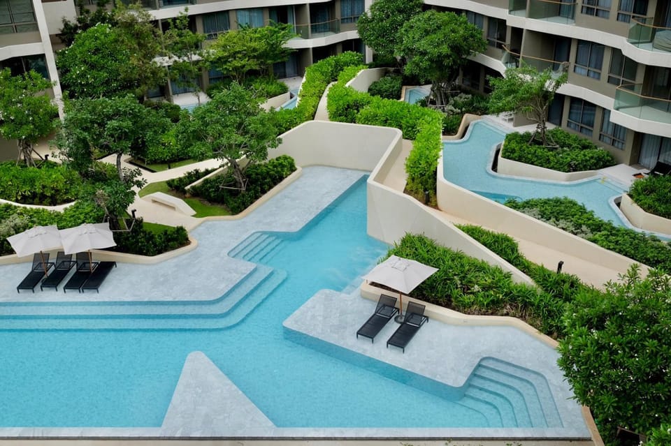 Garden, Swimming pool