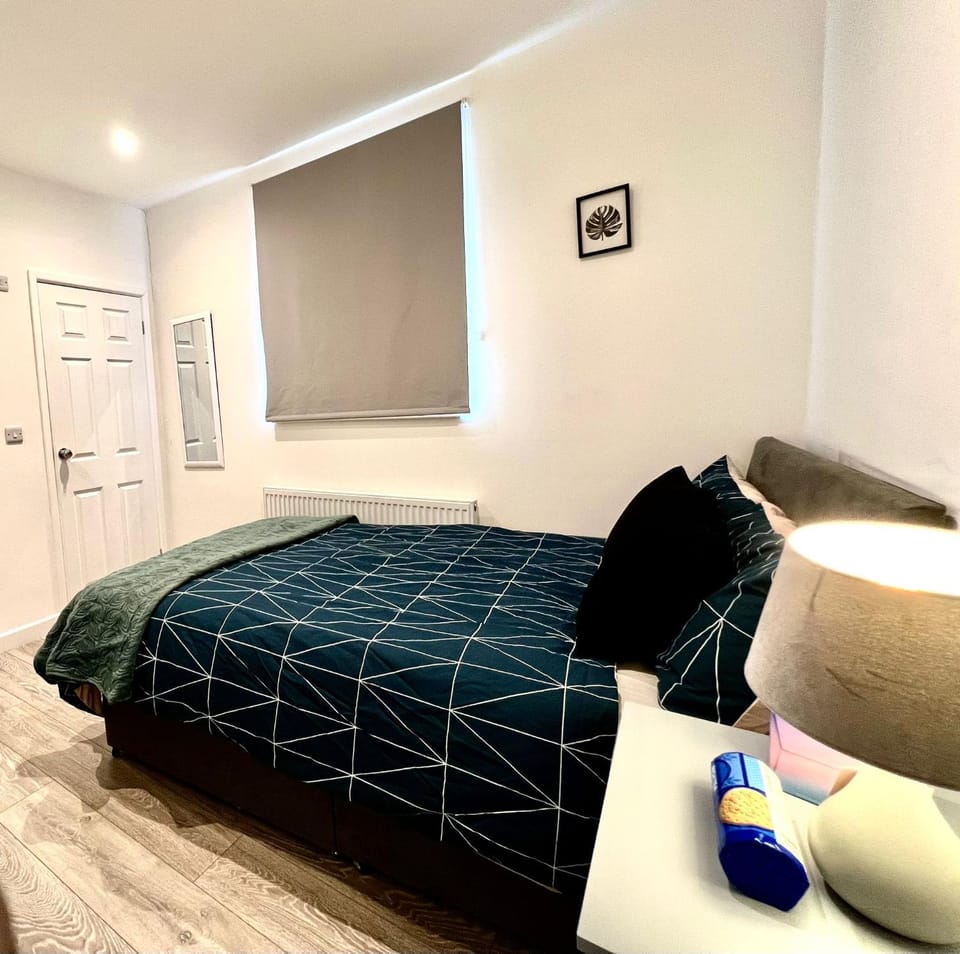 Dunamis Staycation 2 Bed and Breakfast in Croydon