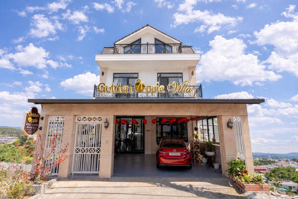 Property building, Day, Parking