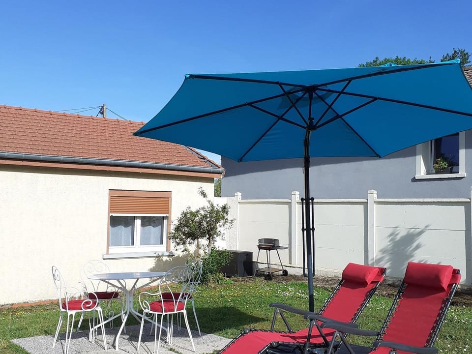 Petite maison rénovée proche centre Lunéville, jardin, barbecue, parking privatif, à 30 min de Nancy - FR-1-584-180 House in Grand Est