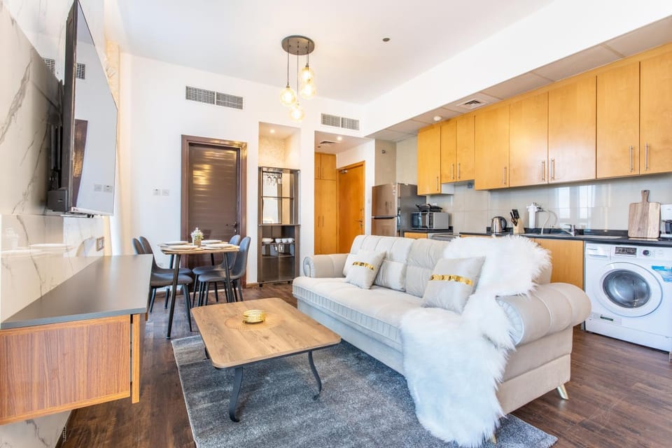 Kitchen or kitchenette, Living room, Lounge or bar, Dining area