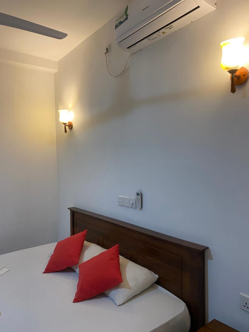 Bedroom, air conditioner